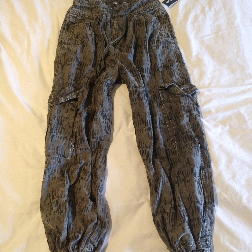 Free People High Waisted Camo Joggers